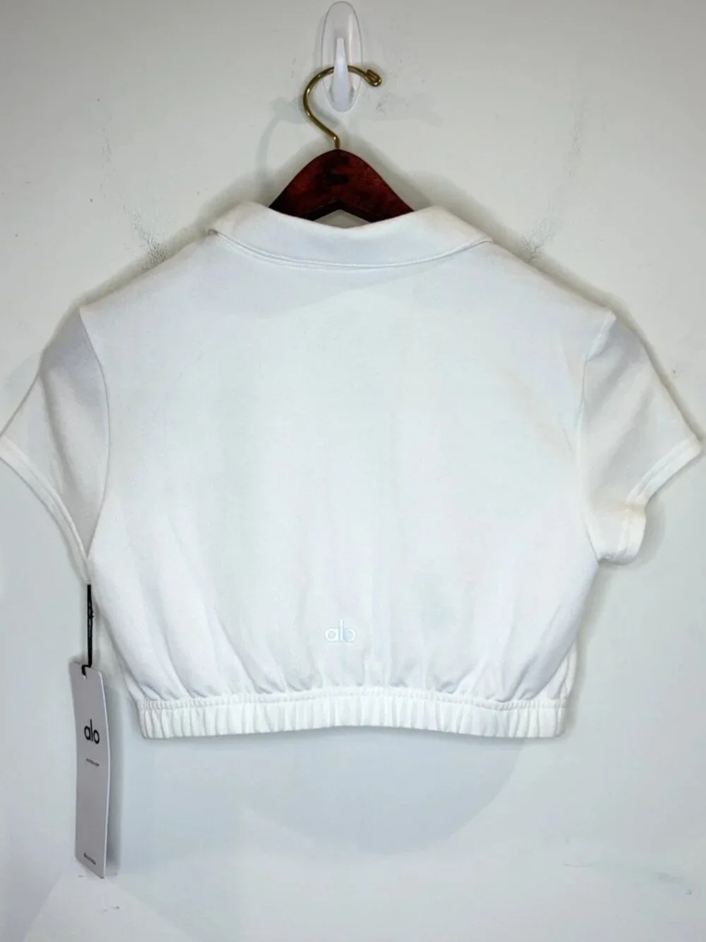 NWT Alo Cropped Prestige Polo Top Sz XS White Built In Bra Preppy Activewear
